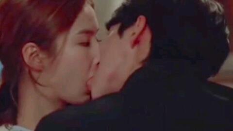 男男舌吻交缠舌头视频,揭秘男男舌吻交缠的瞬间魅力