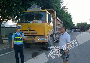 大卡车拉土视频,壮观场面揭秘