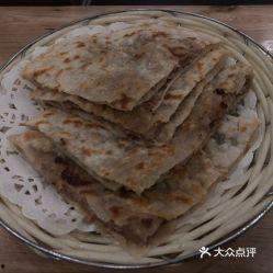 老家肉饼视频,传承家乡味道，揭秘传统美食制作过程